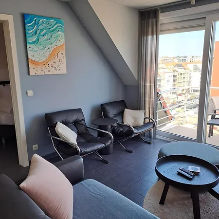 Apollo X With Seaview Apartment *