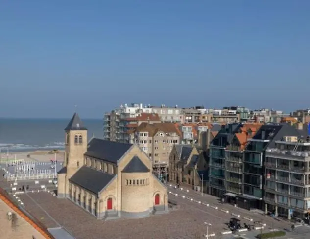 Apollo X With Seaview *