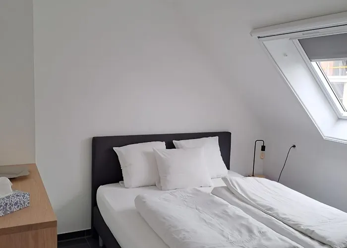 Apollo X With Seaview *